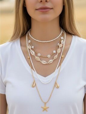 8/30 Layered White and Gold Shell Necklace Set